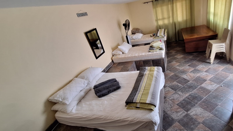 10 Bedroom Property for Sale in Swartruggens North West